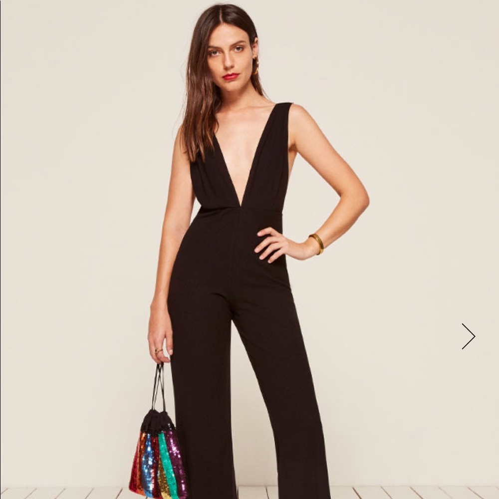 Reformation VICE jumpsuit in black. Extra small.